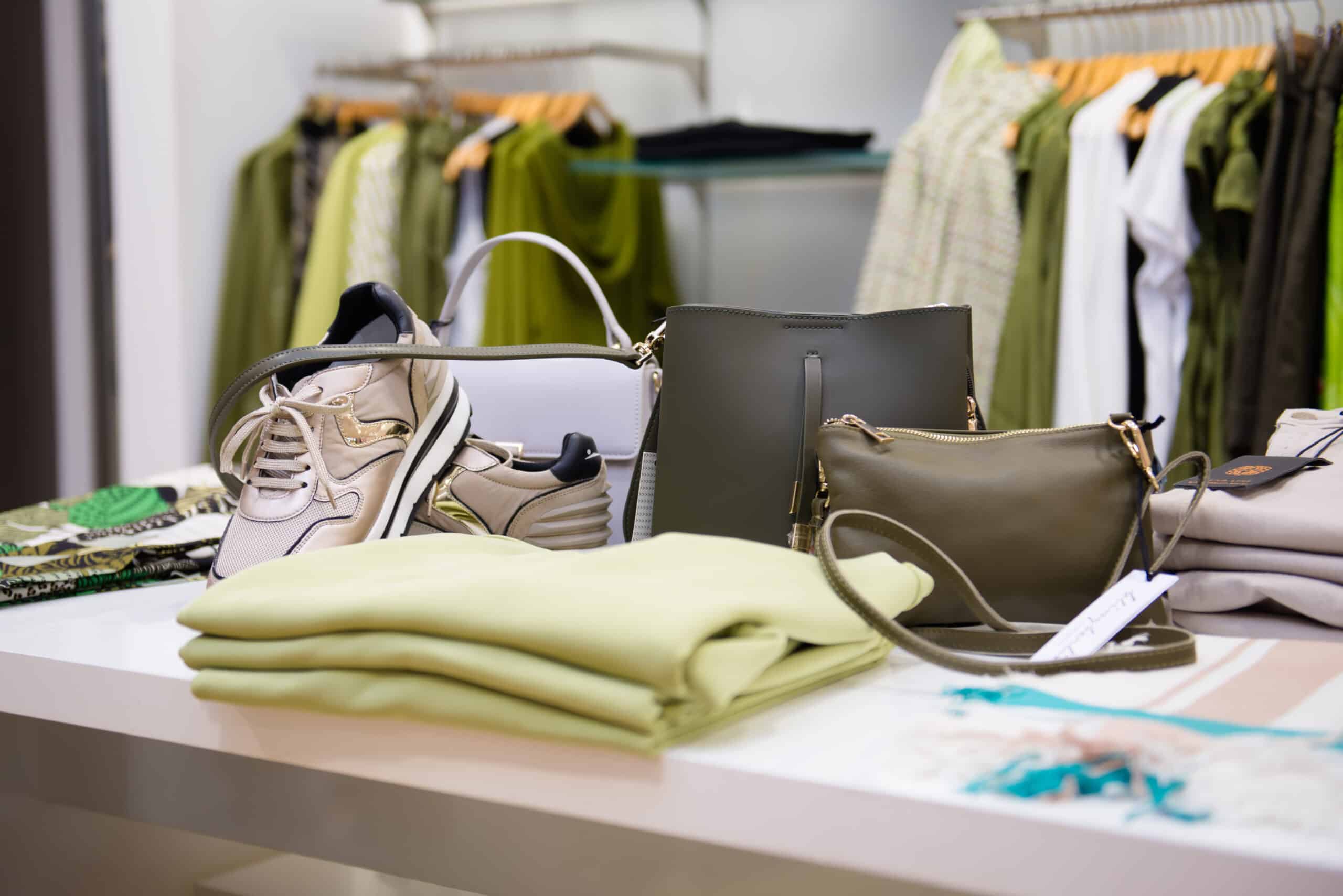 2G Media & Marketing Glonn Werbeagentur Design Geschäftsausstattung Geschäftsbrief Gestaltung Satzstudio Reinzeichnung Webdesign Internetauftritt Shopsystem Onlineshop Webshop Tabellensatz Typografie Ebersberg Obermaier Moden Glonn Grafing Modehaus