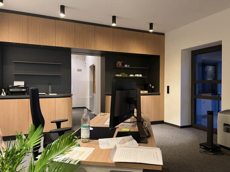 488AEF8A-9CC9-4851-9703-97230C8D389B_1_105_c